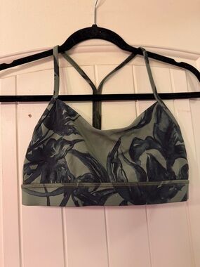 Lululemon Flow Y Sports Bra